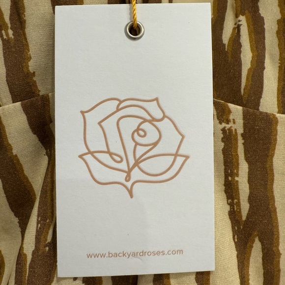 Backyard Roses Dress - Picture 5 of 5